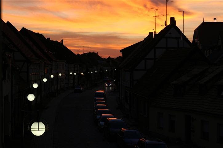 Wenn es Abend wird in Arneburg by D. Freude