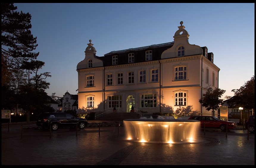 Rathaus Timmendorfer Strand by Christian J. Ruether