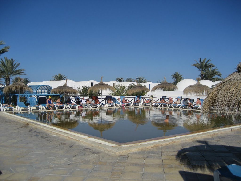 Piscine thermale Hôtel Dar Djerba ile de Djerba (Tunisie) by Gerder