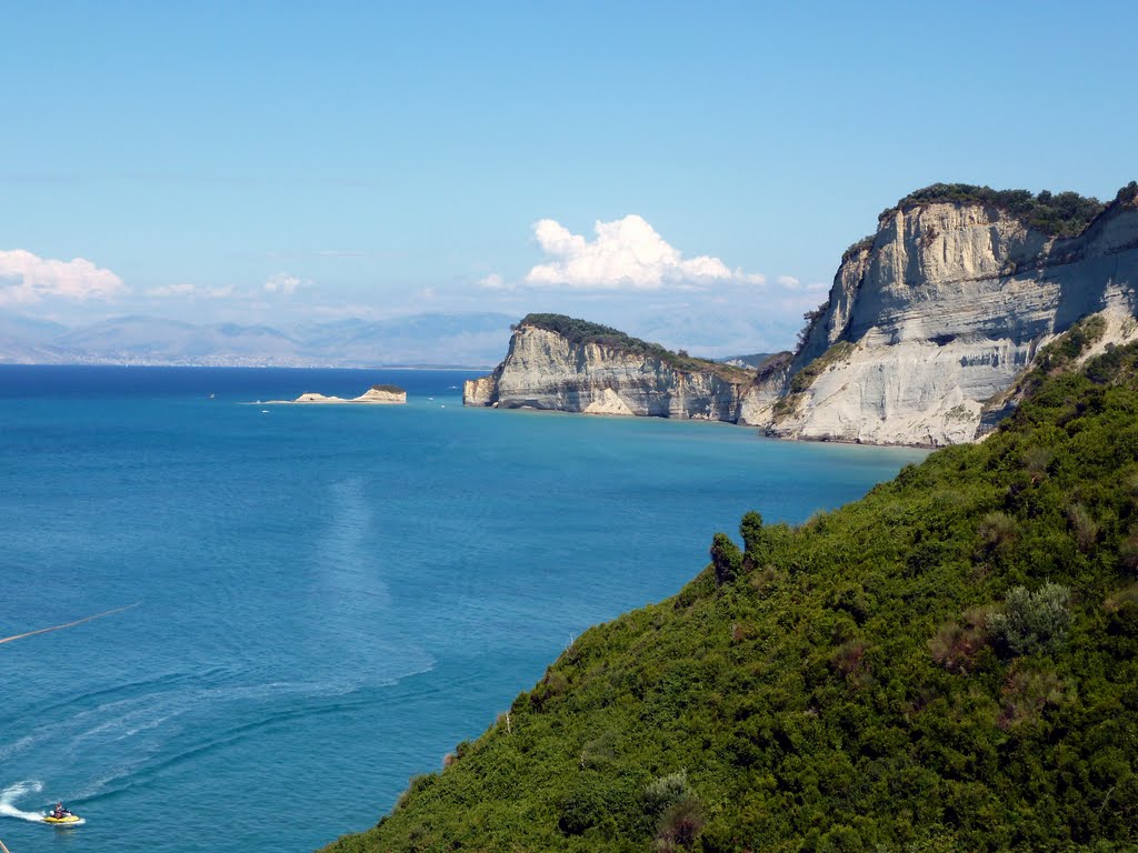 Drastis Beach by Giannis V.