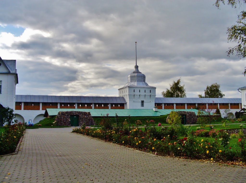 Zavolzhskiy rayon, Yaroslavl', Yaroslavskaya oblast', Russia by Алексей Петров