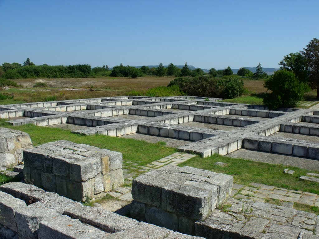 Kaspichan, Bulgaria by Oleg Ivanov