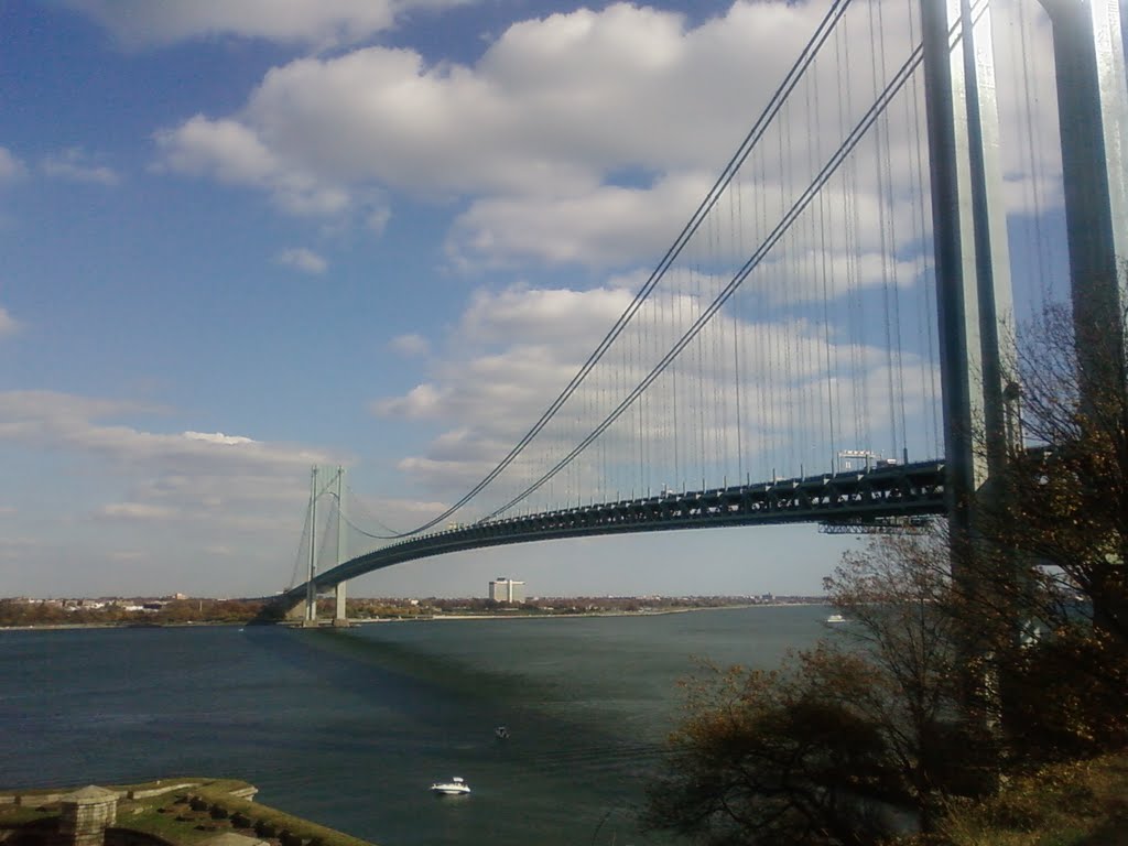 Staten Island. Verrazano Narrows Bridge by tolsk