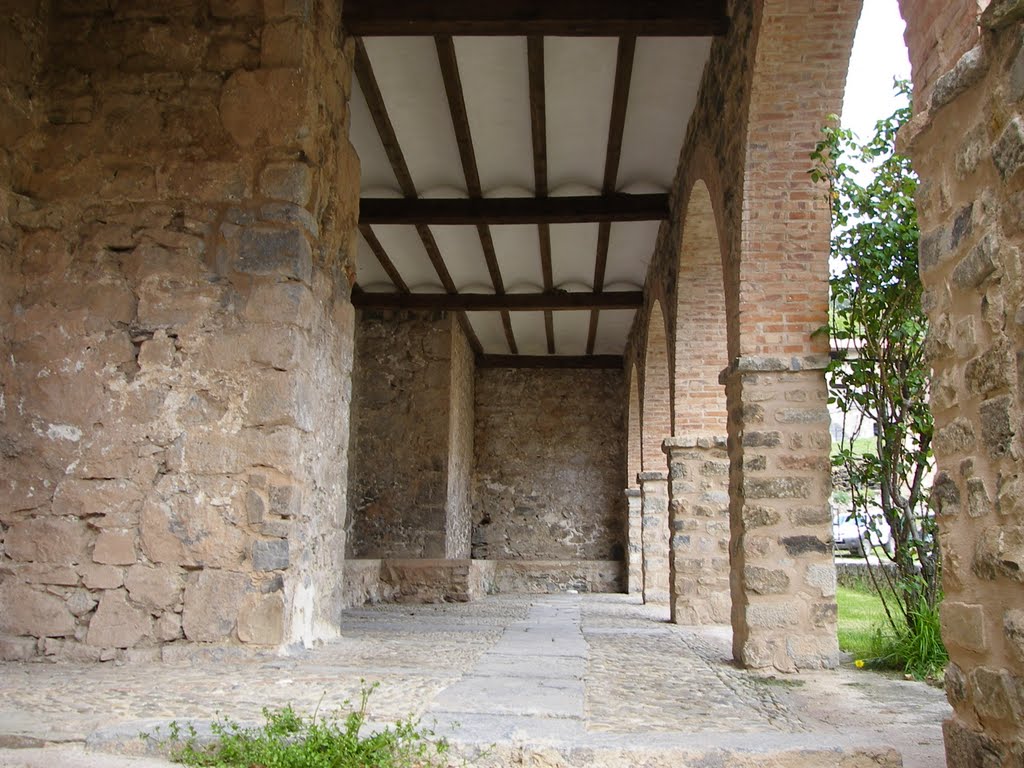 Pórtico de la Iglesia by José Ramón Francia S…