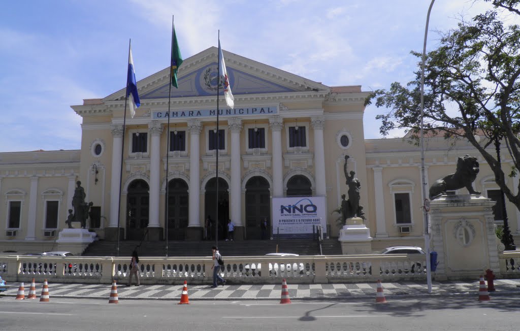 Câmara Municipal de Niterói by Leo Caldeira e Sousa