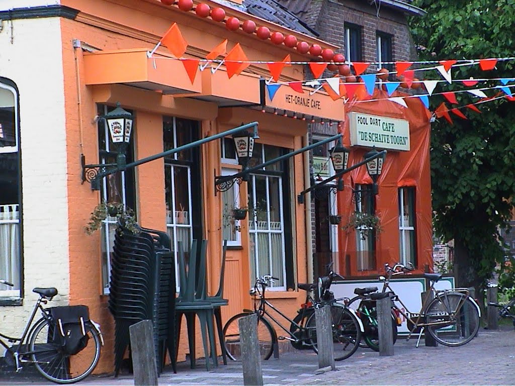 Bedum Grotestraat by Rennie Emmelkamp