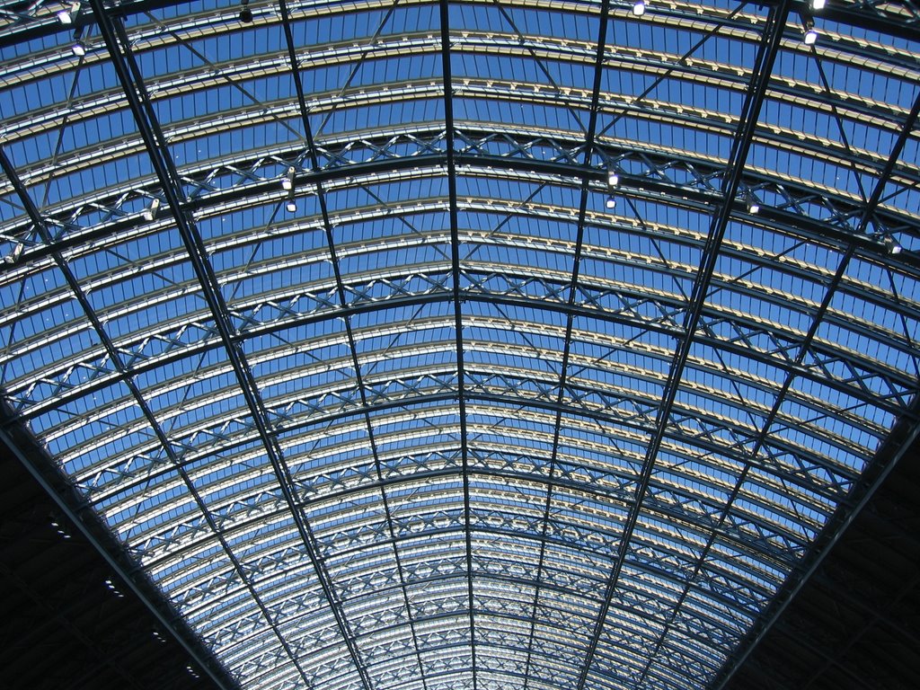 St Pancras railway station by JasonF