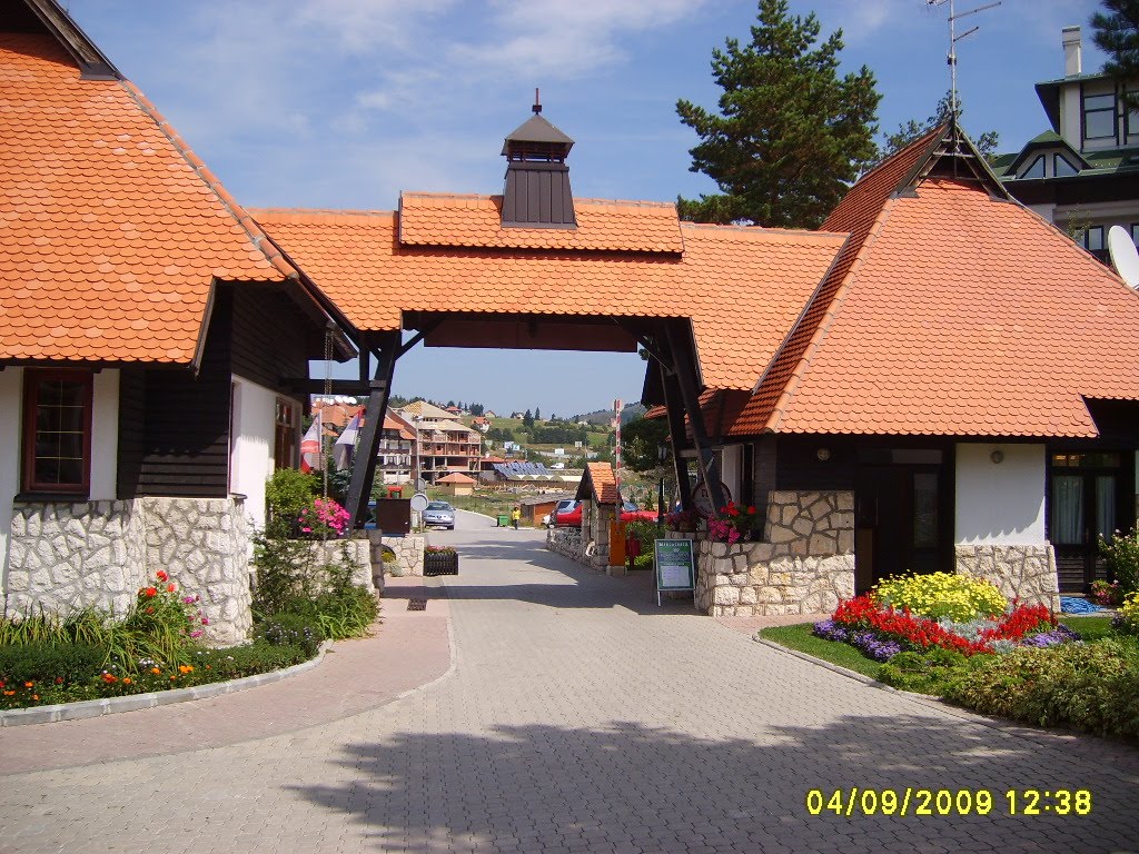 Zlatibor 22 by Sekeres Dragan