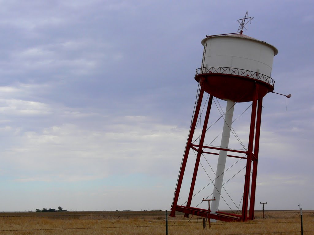 Water Tower, Groom, Texas by J.gumby.BOURRET