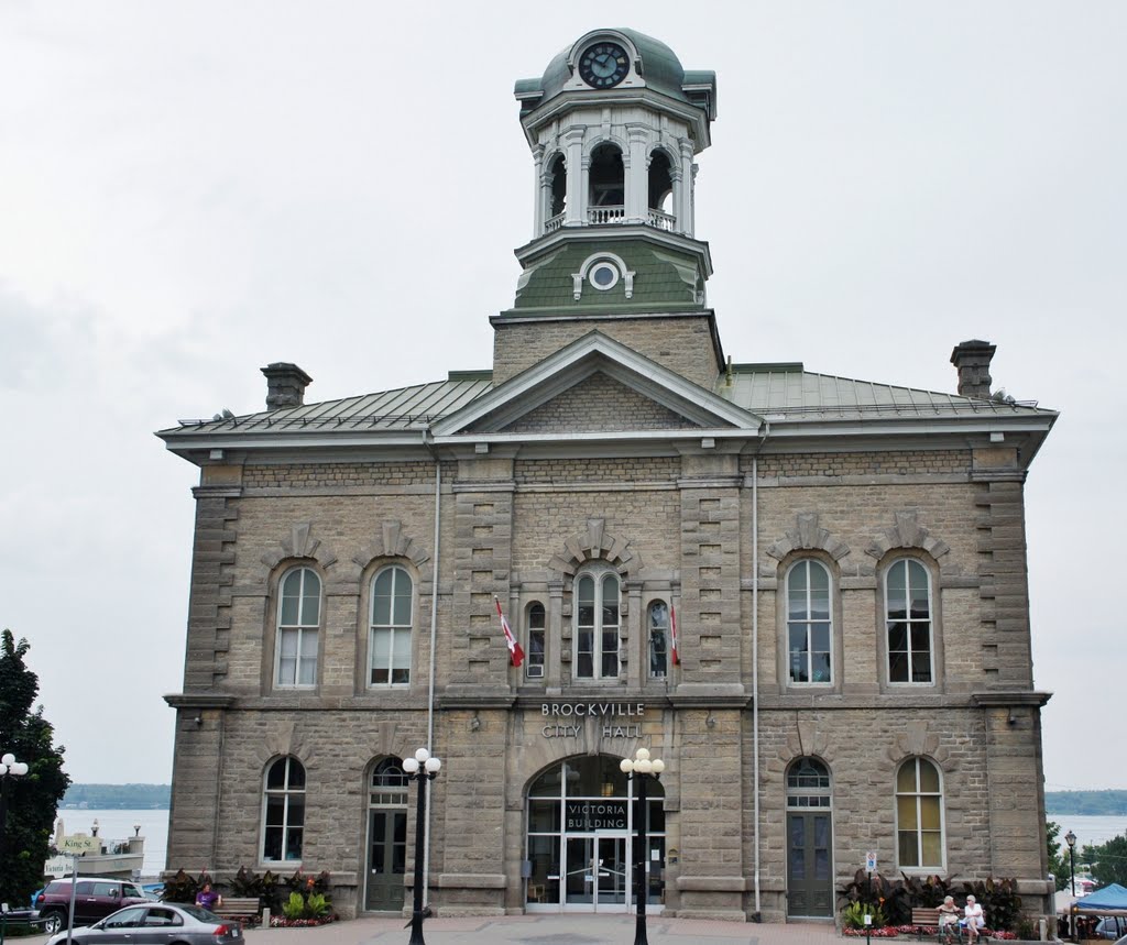 Brockville City Hall by wolfie