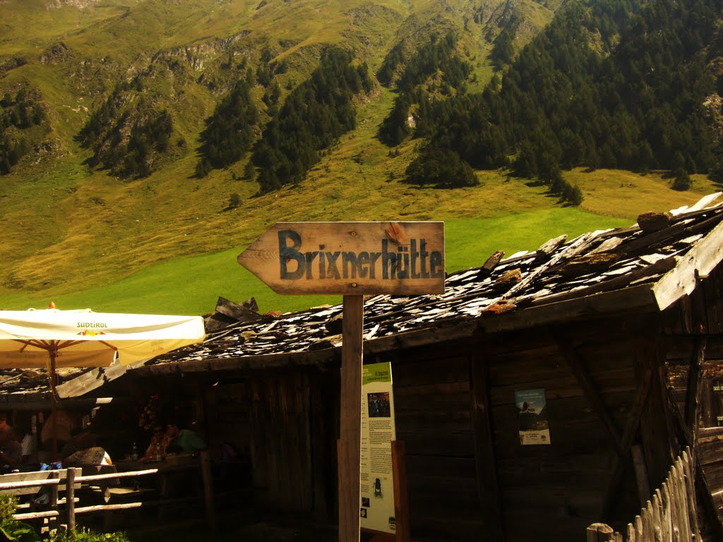 Brixnerhutte by Francesco Trizio