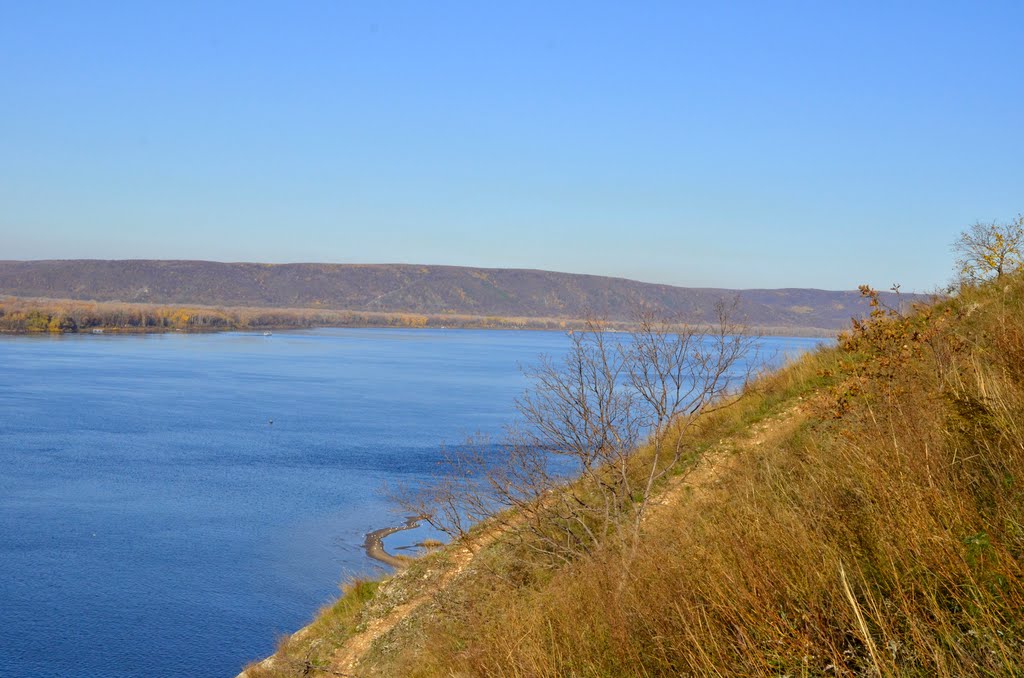 Kirovskiy rayon, Samara, Samarskaya oblast', Russia by Victor Levin