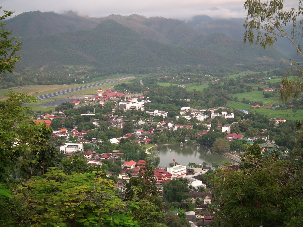 Mae Hong Sorn taken from Wat Phra Thart Doi Kong Mooh by pr8ngkiet