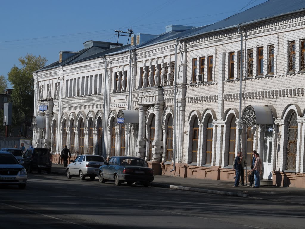 Бийск. Советская, 34. Дом братьев Мезенцевых. Почти 100 лет стоит. Почта и еще что-то от связи by katancev