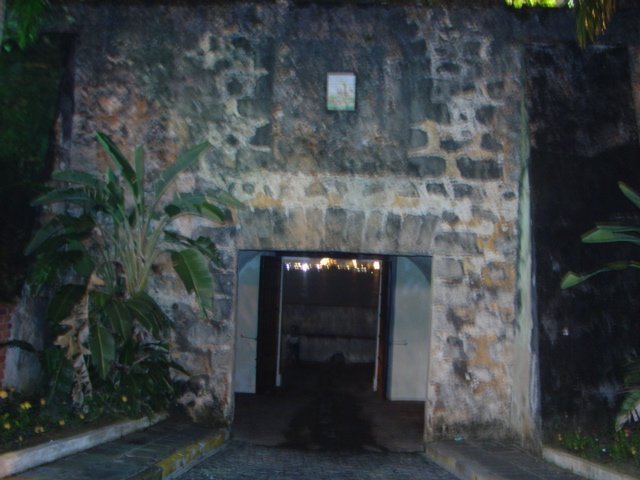 Puerta antigua ciudad San Juan by yhoan