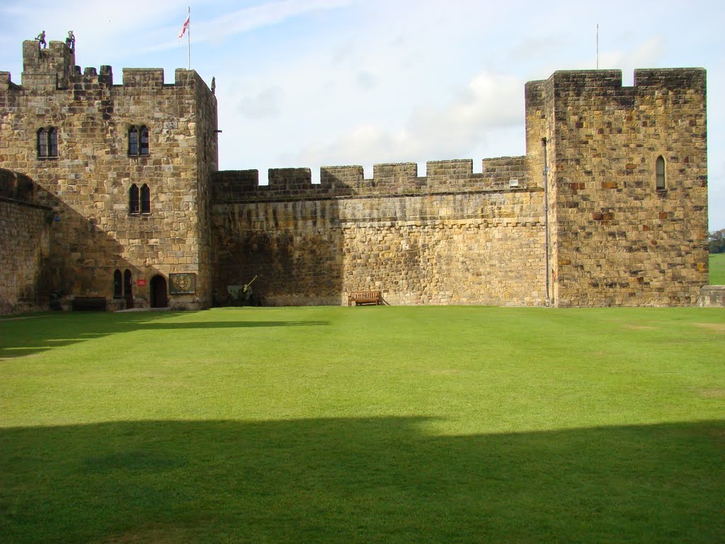 Alnwick Castle by Ge Nielissen