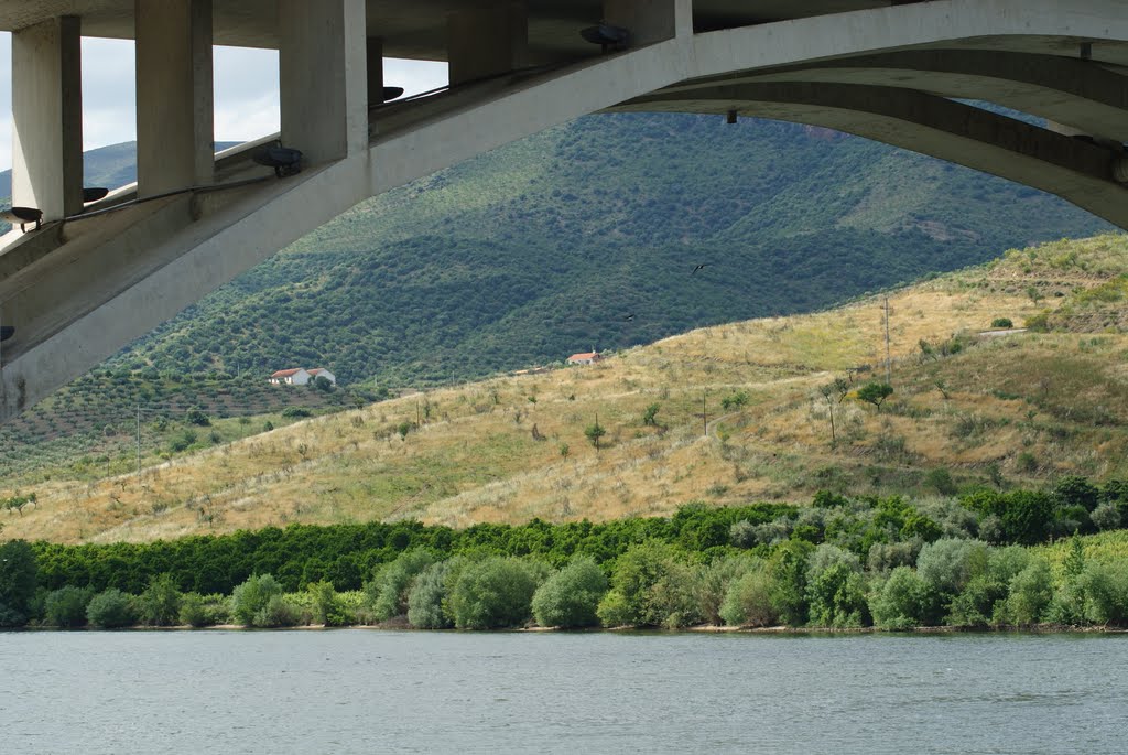 Puente Internacional de Barca d'Alva by Dejavú