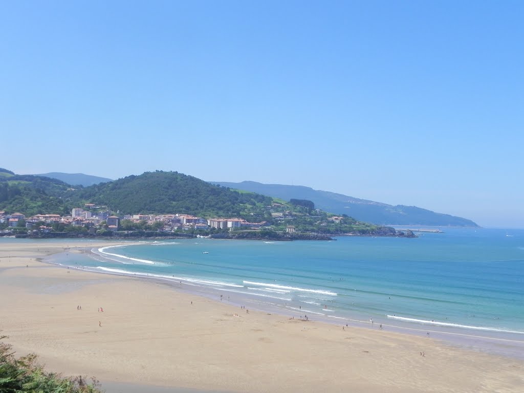 Playas de Mundaka desde Ibarrangelu, Pais Vasco, España.( Estepa 32 ). by Estepa32