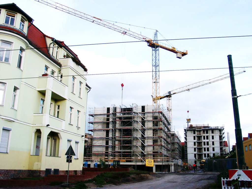 Beesener Str./ Hinterhofbebauung, Okt. 2011 by Jörg Hofmann