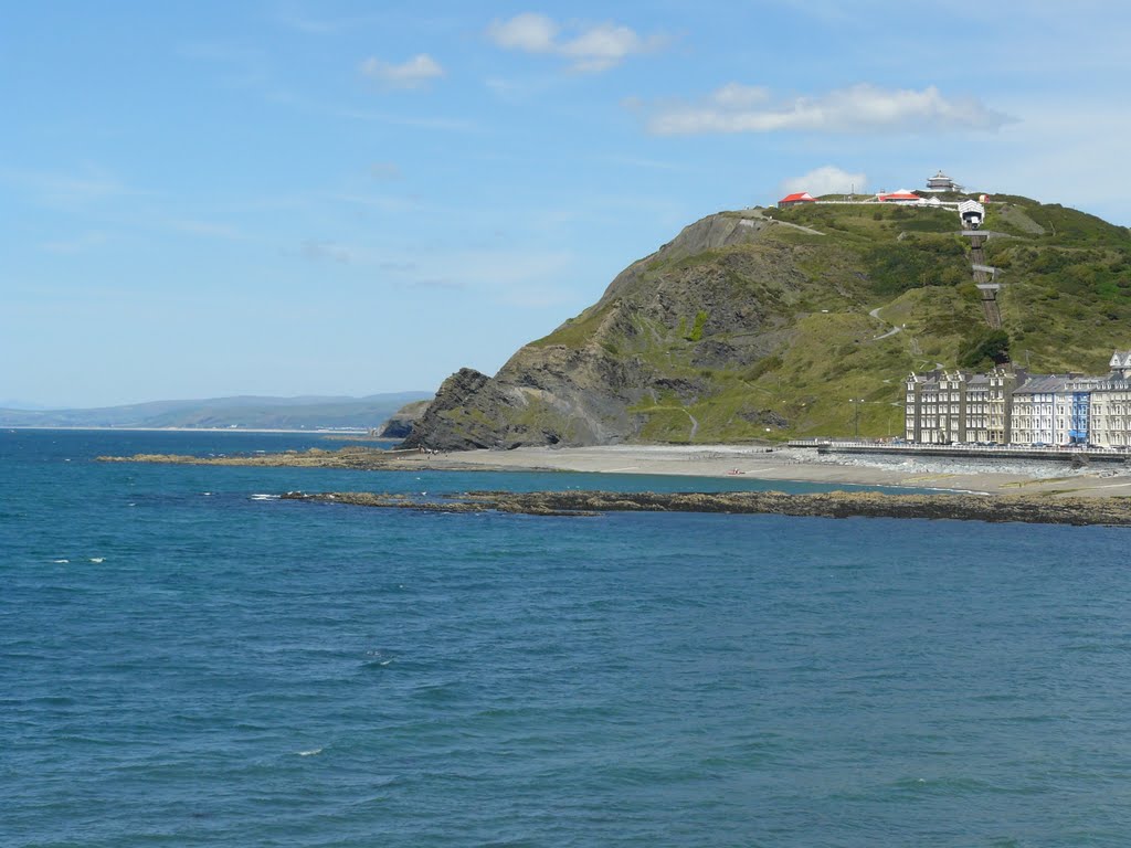 Looking over Aberystwyth bay to Constitution Hill by IanMC