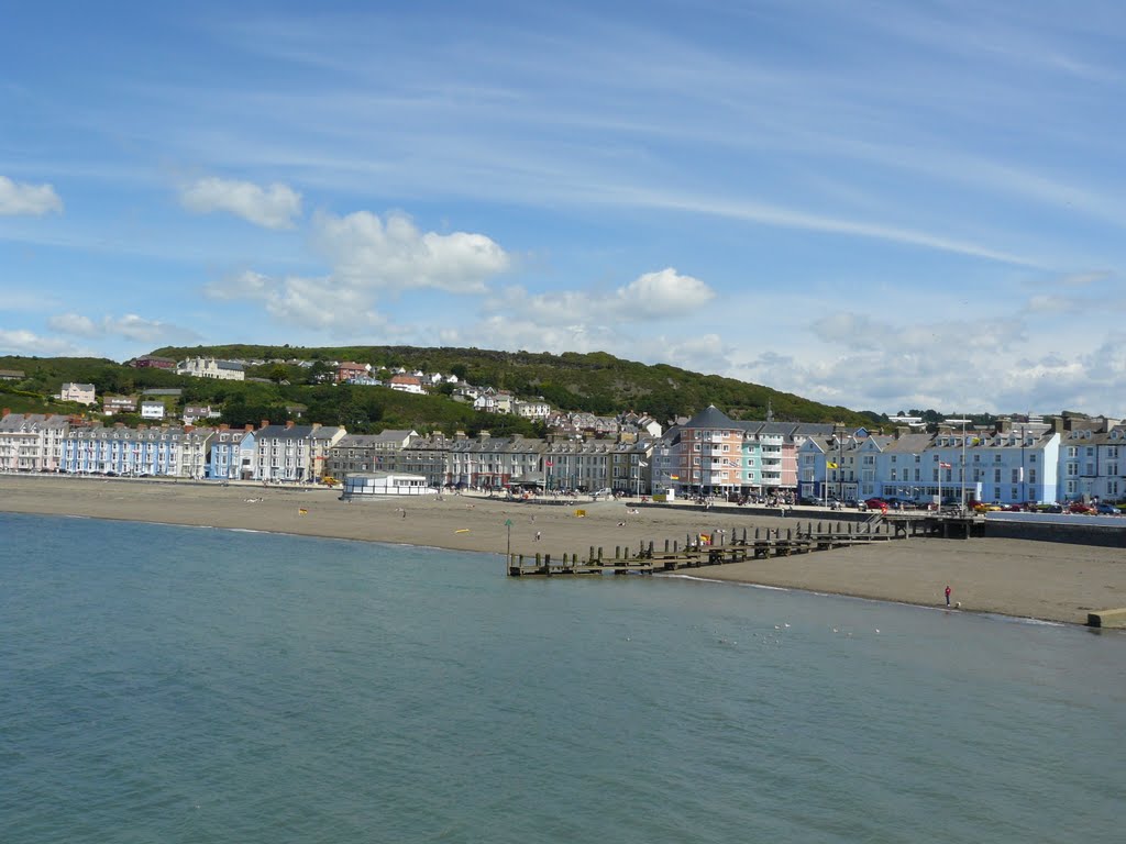 Aberyswyth from the pier by IanMC