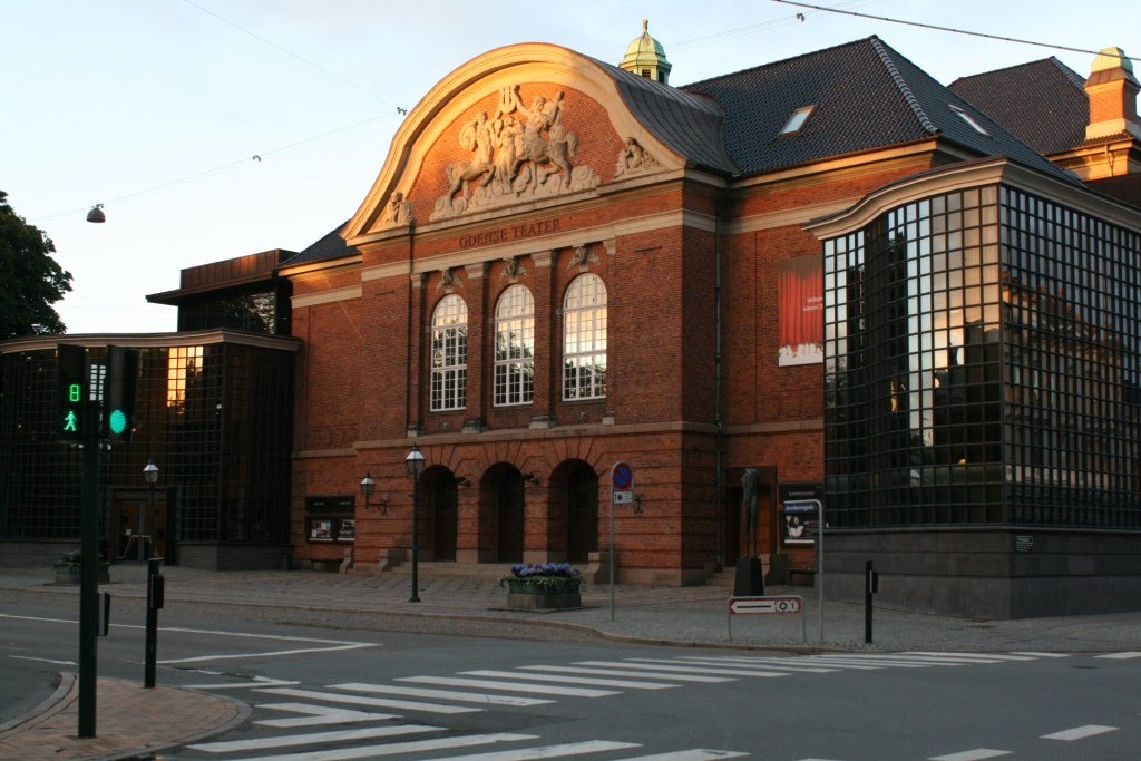 Odense - Teatro by claudiogrt