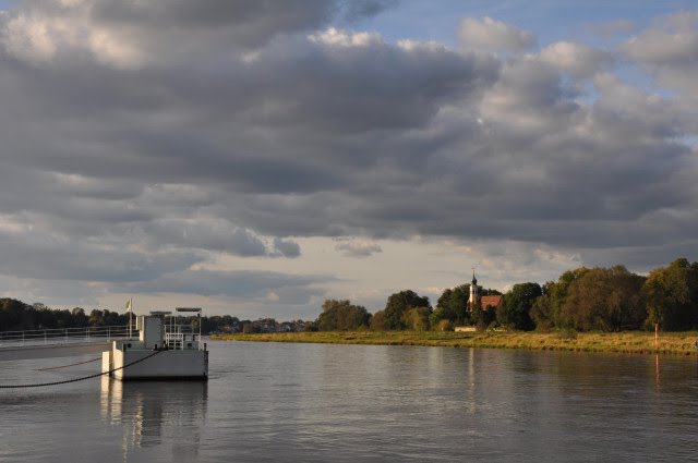 An der Elbe by Lady A