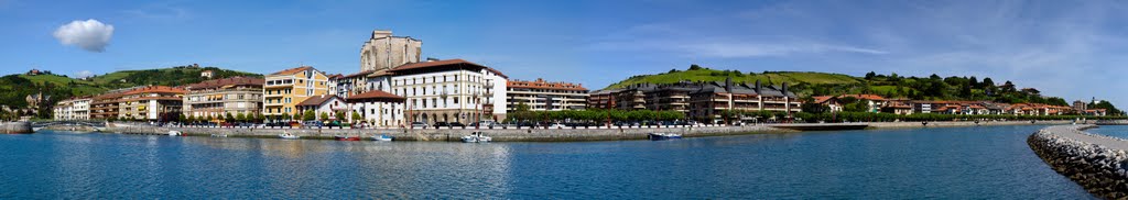 Panoramica de Zumaia by JARUBIA