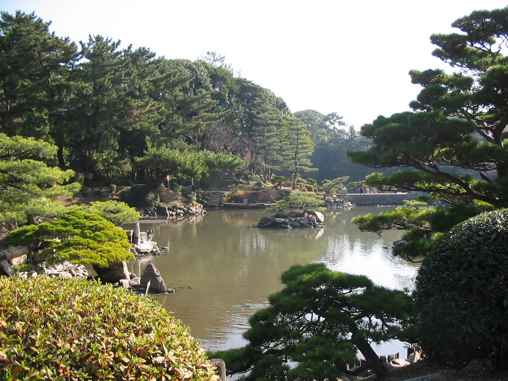 Japan, Hiroshima, Park "Beautiful Shukkeien" by schabudabu