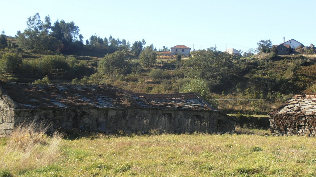 Currais (Merujal) by Eladio Cortizo