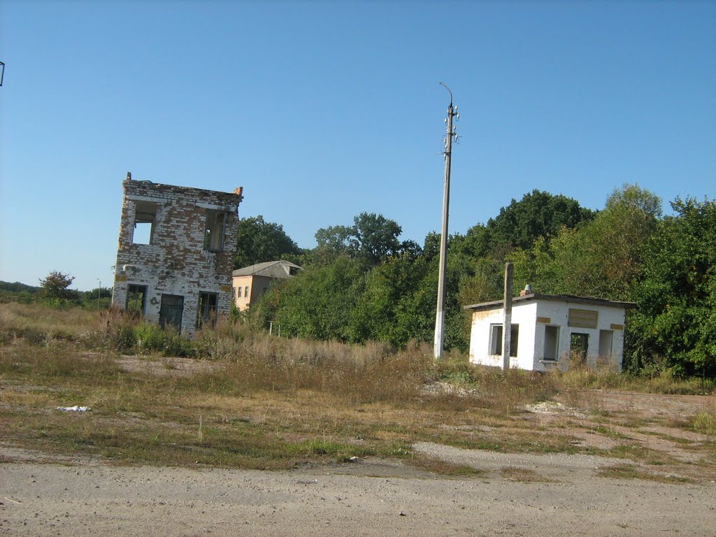 Kozhanka, Kyivs'ka oblast, Ukraine by Evgen Mazurenko