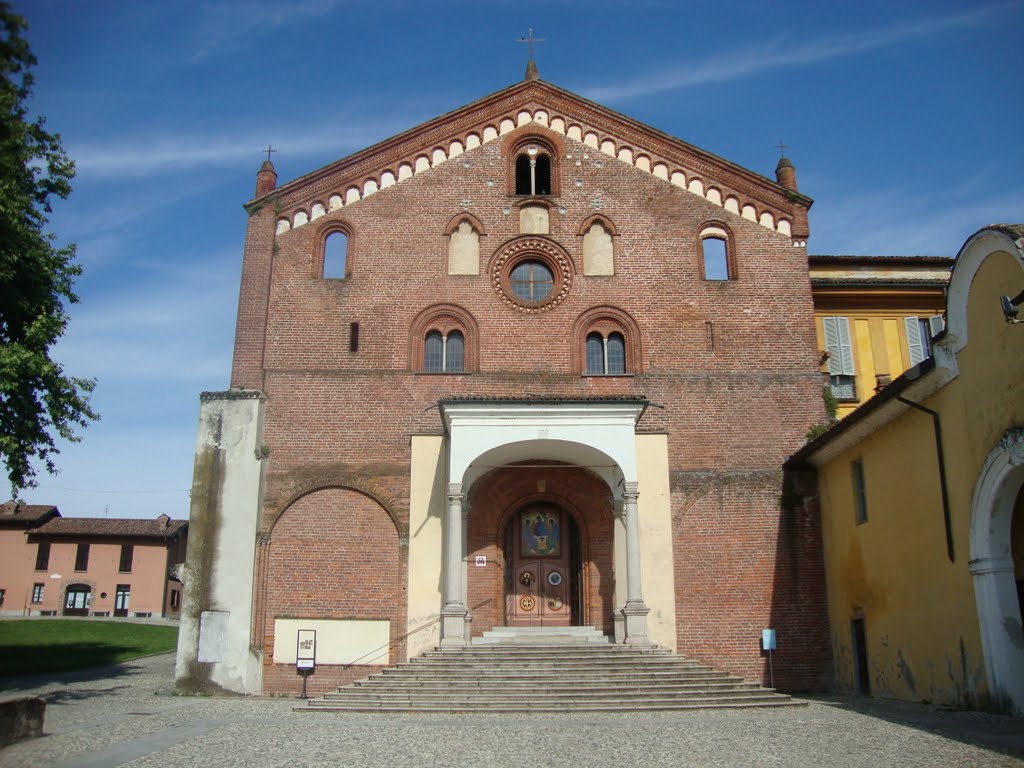 Abbazia di Morimondo - facciata by Red Oleander