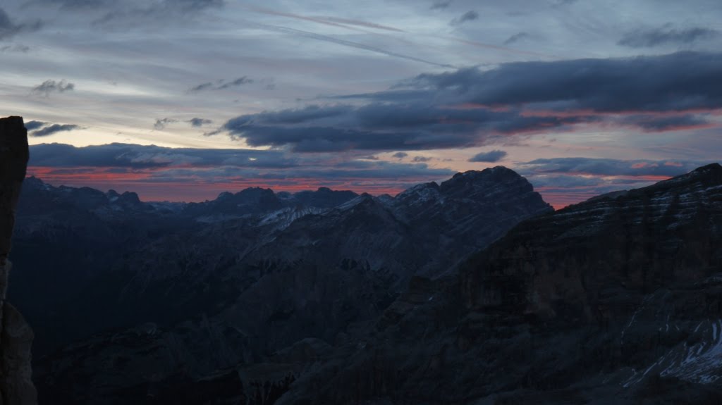 Fantastiche Dolomiti: prime luci del giorno su Dolomiti di Sesto e Cristallo by Andrea Zanella