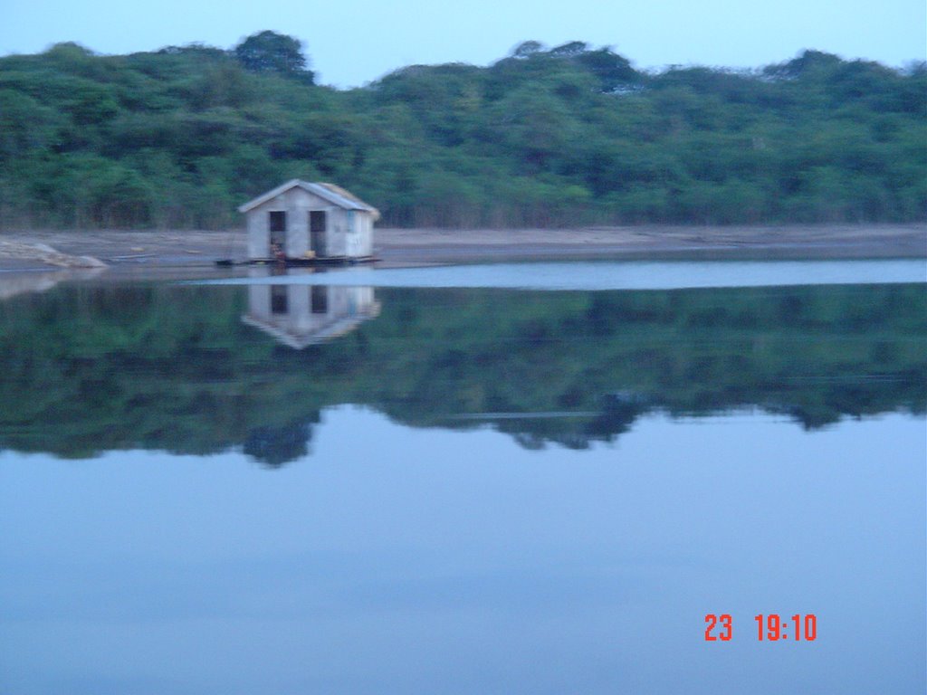 Casa Flutuante - Iranduba - Brasil by Marcelo Parise Petaz…