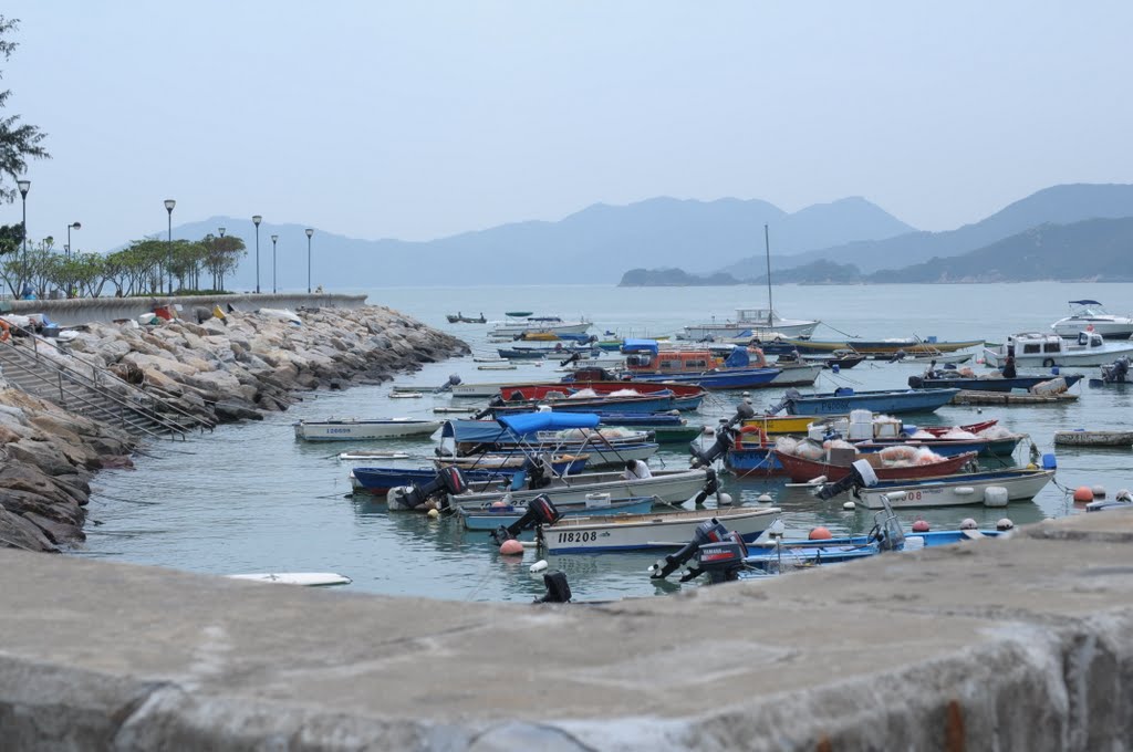 Peng Chau sea view by Siu Ki Lee