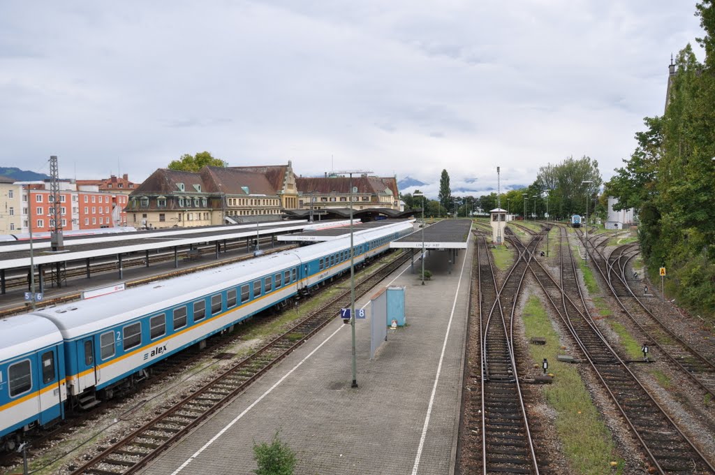 Insel Lindau / Bodensee, September 2011, Endbahnhof by Armin U. P. (Earth V…