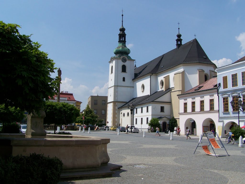 SVITAVY (CZ) - Nám.Míru - kostel by lujerista