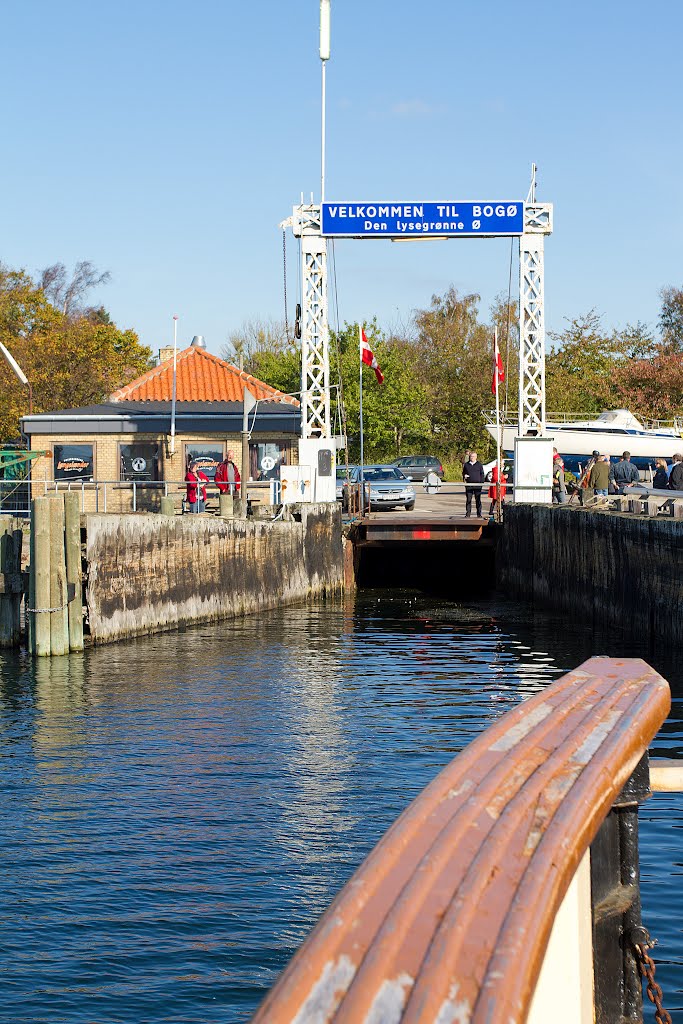 Arriving Bogø with the Ferry "MF IDA" by Milo-Sydow