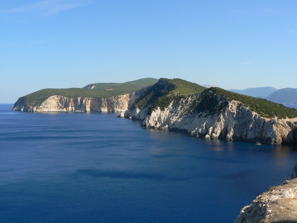 Lefkada by Radek Lunak