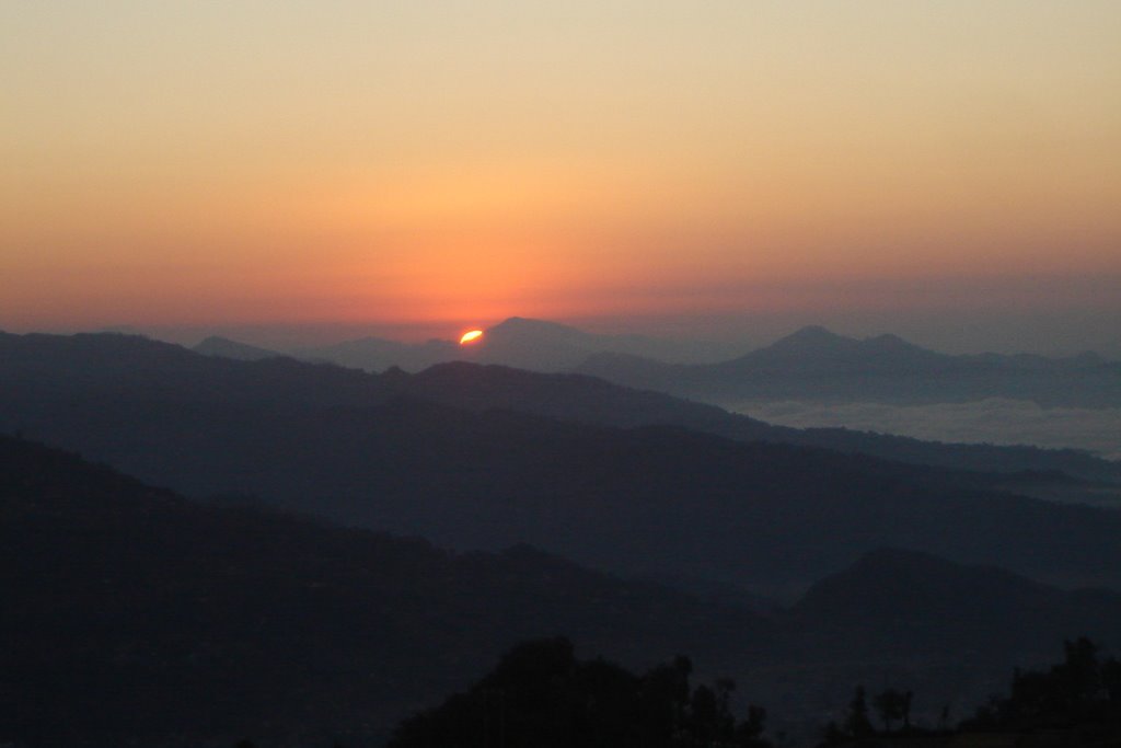 Sunrise view from sarankot by rupendra