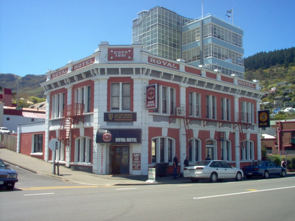 2005-10-23-14.10- New Zealand - Lyttelton Royal Hotel & Rest in The Harbour - Monica Sjöberg & Stellan Viking - WorldwidewelcomE - IRY - by Viking @ WorldwidewelcomE