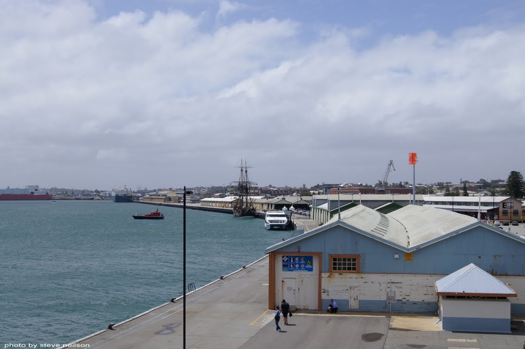 Fremantle harbour by steve mark