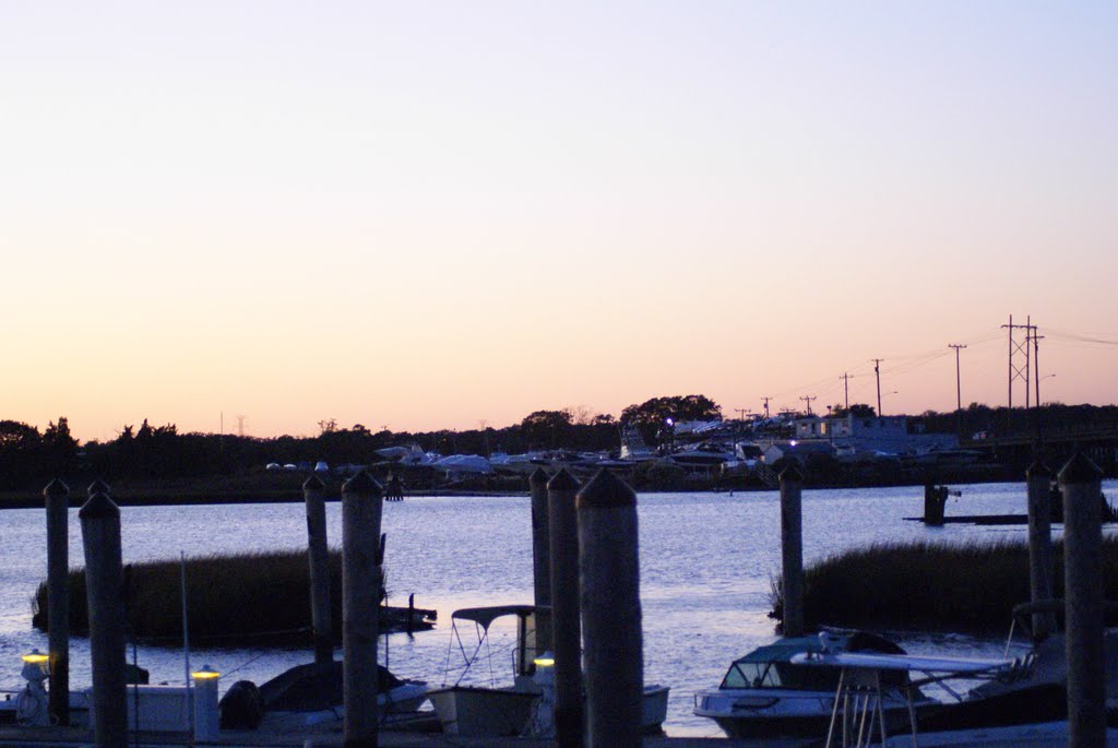 Boatyard in E.H.T. by Harry the bodysnatcher