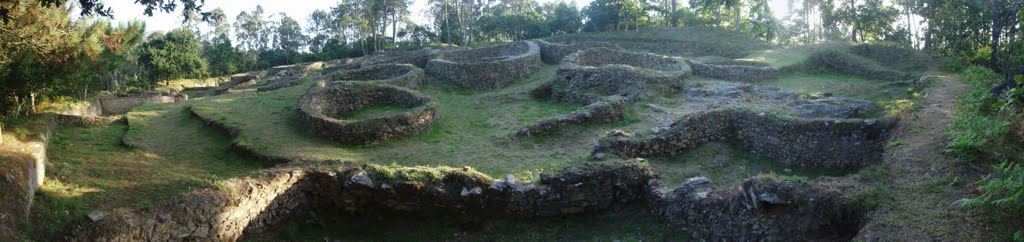 Castro de Borneiro (A Coruña, Galiza) by Pintafontes Senapeli…