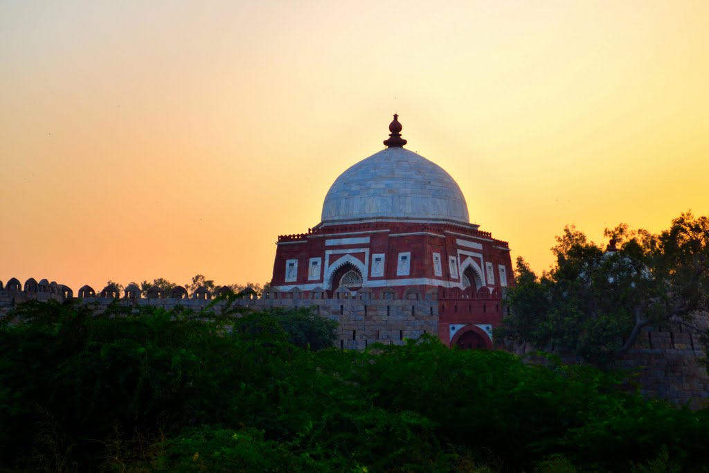 Airforce Residential Quarters, Tughlakabad, New Delhi, Delhi, India by gaurava79