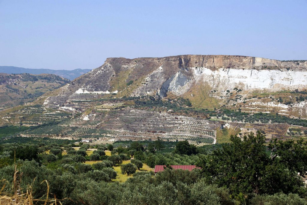 Calabria: Panorama entroterra ionico - Italia - 2007 - 32 by Italo Carè