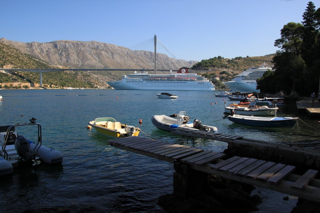 Dubrovnik, Port Gruz by John Winterbottom