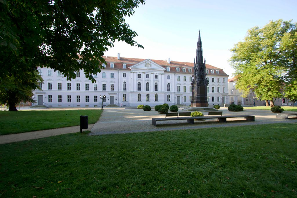 Greifswald-Aula der Ernst-Moritz-Arndt-Universität by wii gut