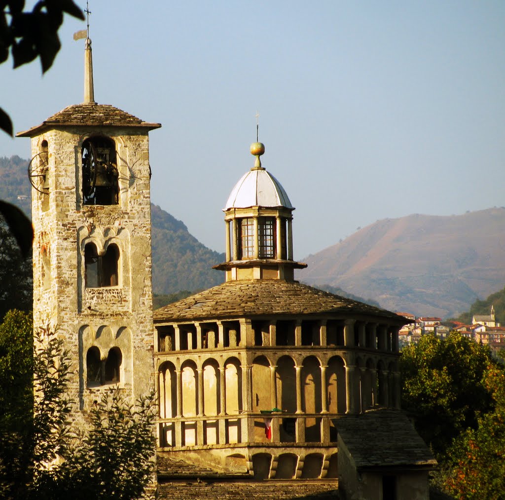 Campanile e loggiato di Madonna di Campagna, VB by Marco Carnelli