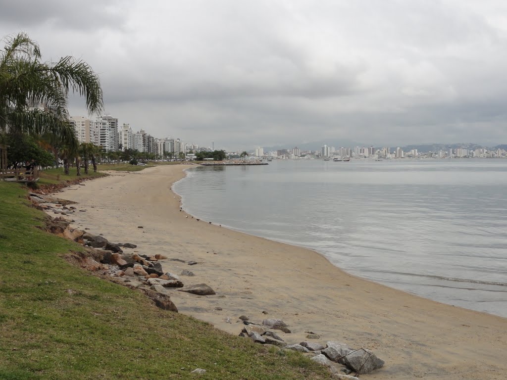 Florianópolis - outubro de 2011. by Carlos Roberto Capis…